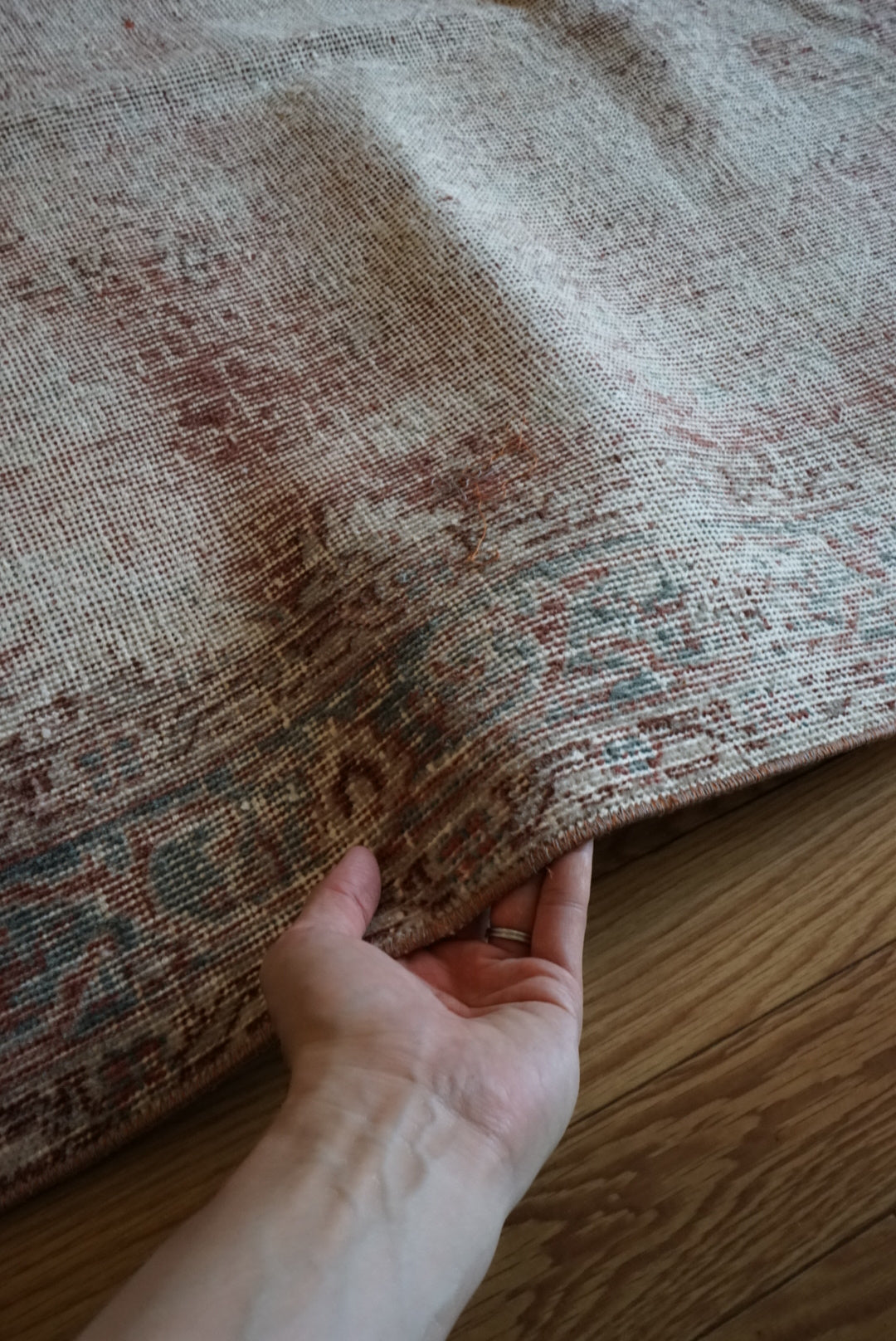 Türkiye Old Isparta Red , Clay blue , Medallion 1960年代 186 × 108 cm No.TR25456