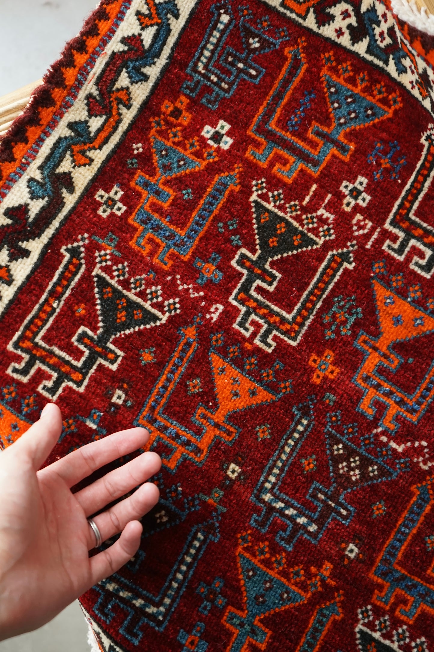 IRAN ANTIQUE SHIRAZ QASHQAI 1920年代 59 × 57 cm