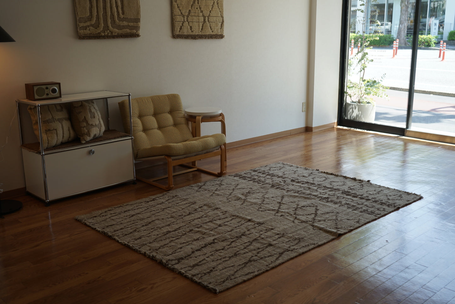 店頭販売 ORIGINAL IRAN QASHQAI KILIM " TRIBE " 204 × 142 cm