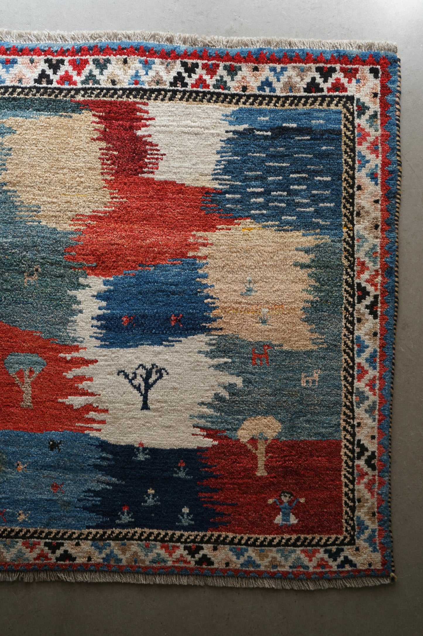 IRAN SHIRAZ QASHQAI OLD GABBEH 1940年代 94 × 84 cm / 3'0" × 2'7" ft