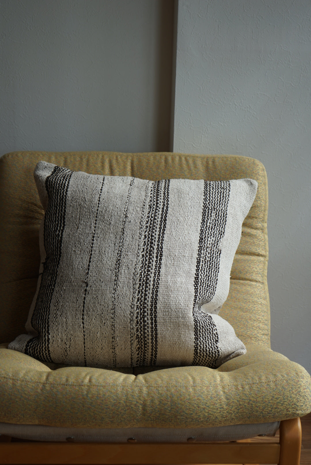 Türkiye Old Kilim Cushion Cover Stripe White , Black 50 × 50 cm No.TR25393