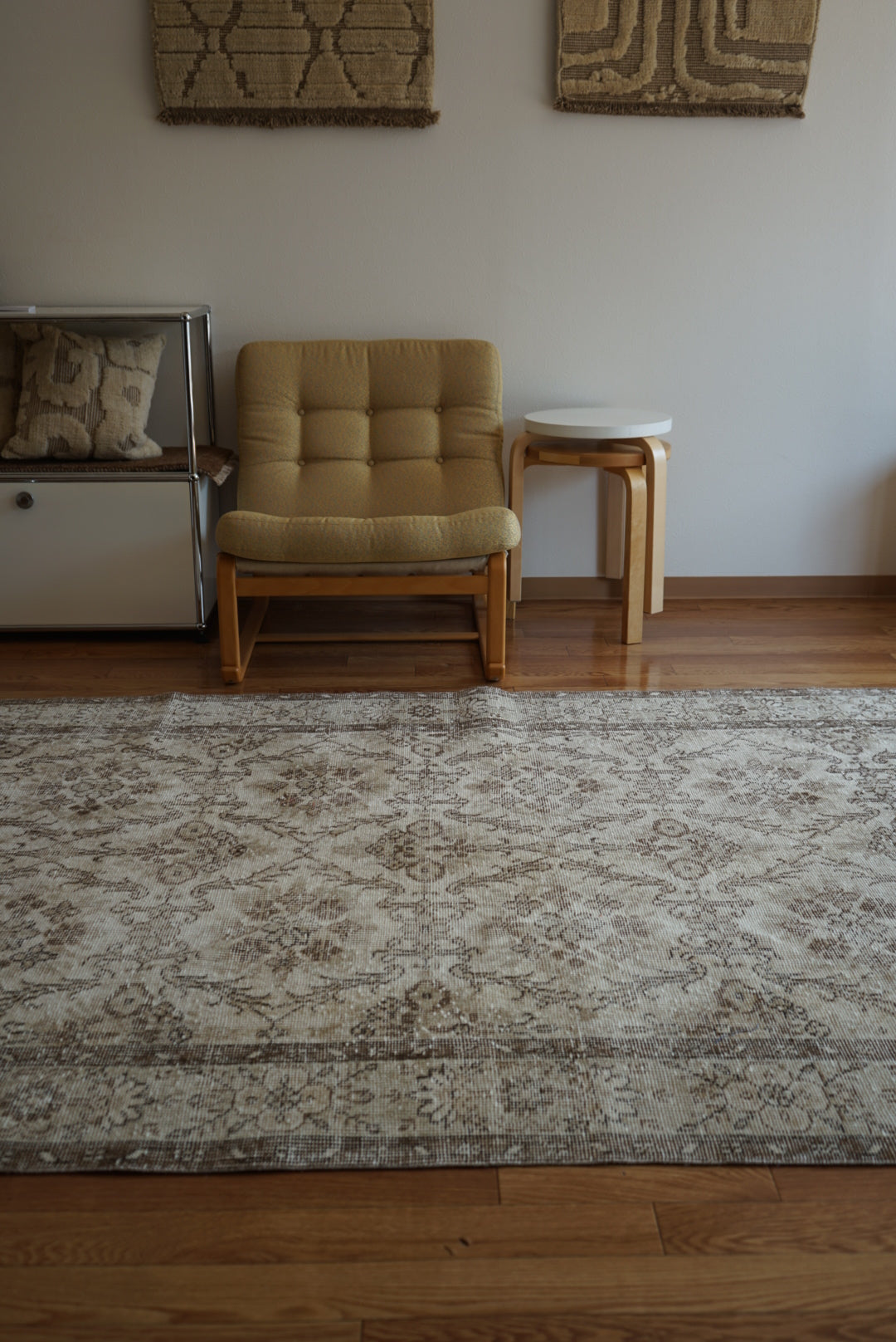 Türkiye Old Isparta Beige Floral 1970年代 272 × 152 cm No.TR25351