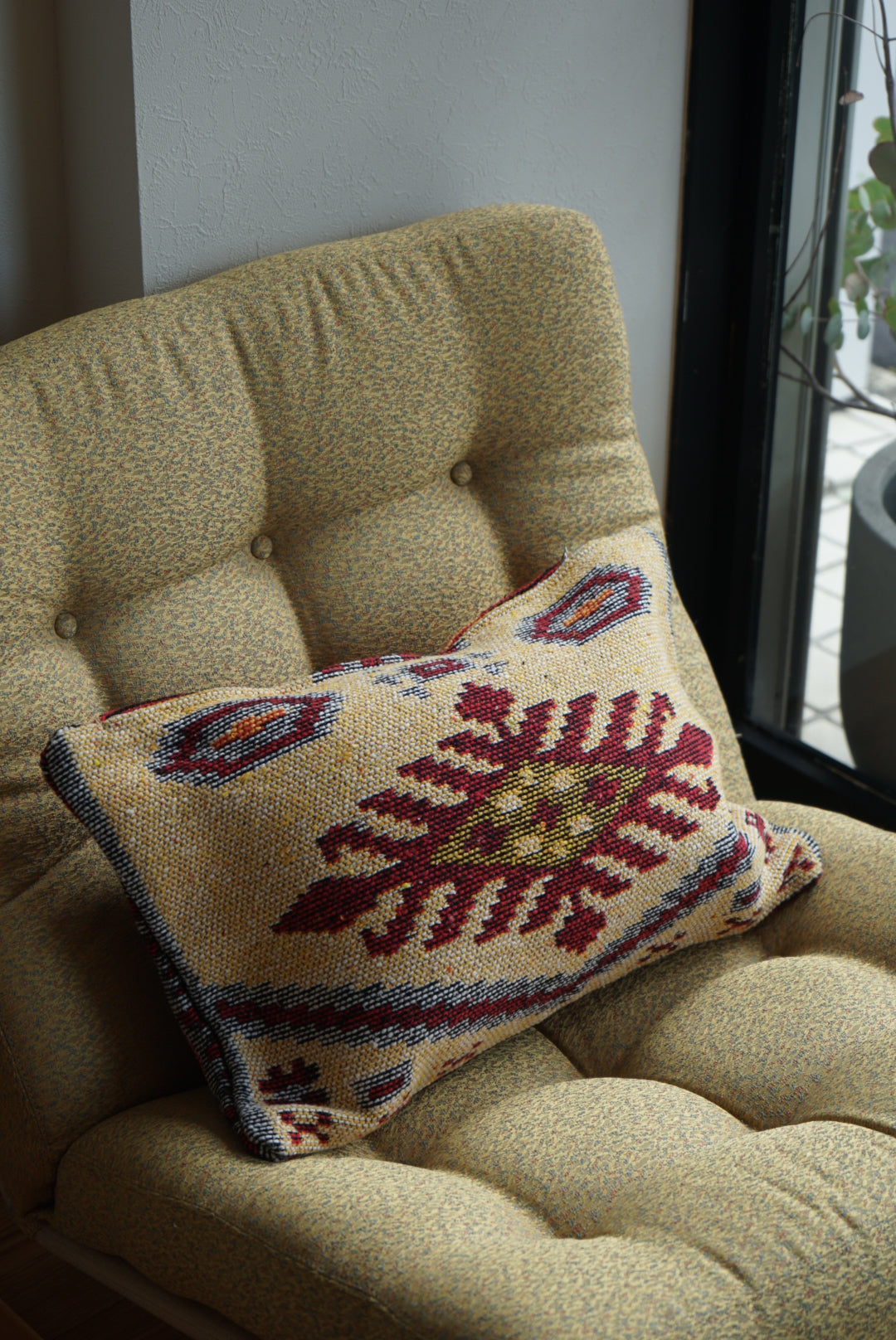 Türkiye Old Kilim Cushion Cover 表 Red / 裏 Yellow 49 × 39 cm No.TR25394