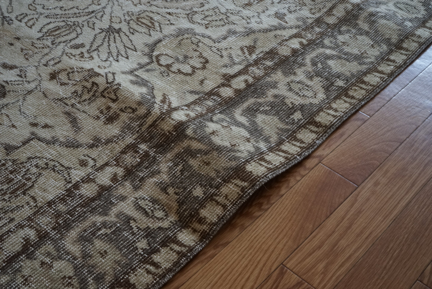 Türkiye Old Isparta Medallion Beige , Glay 1960年代 260.5 × 164 cm No.TR25492 / 国内送料無料