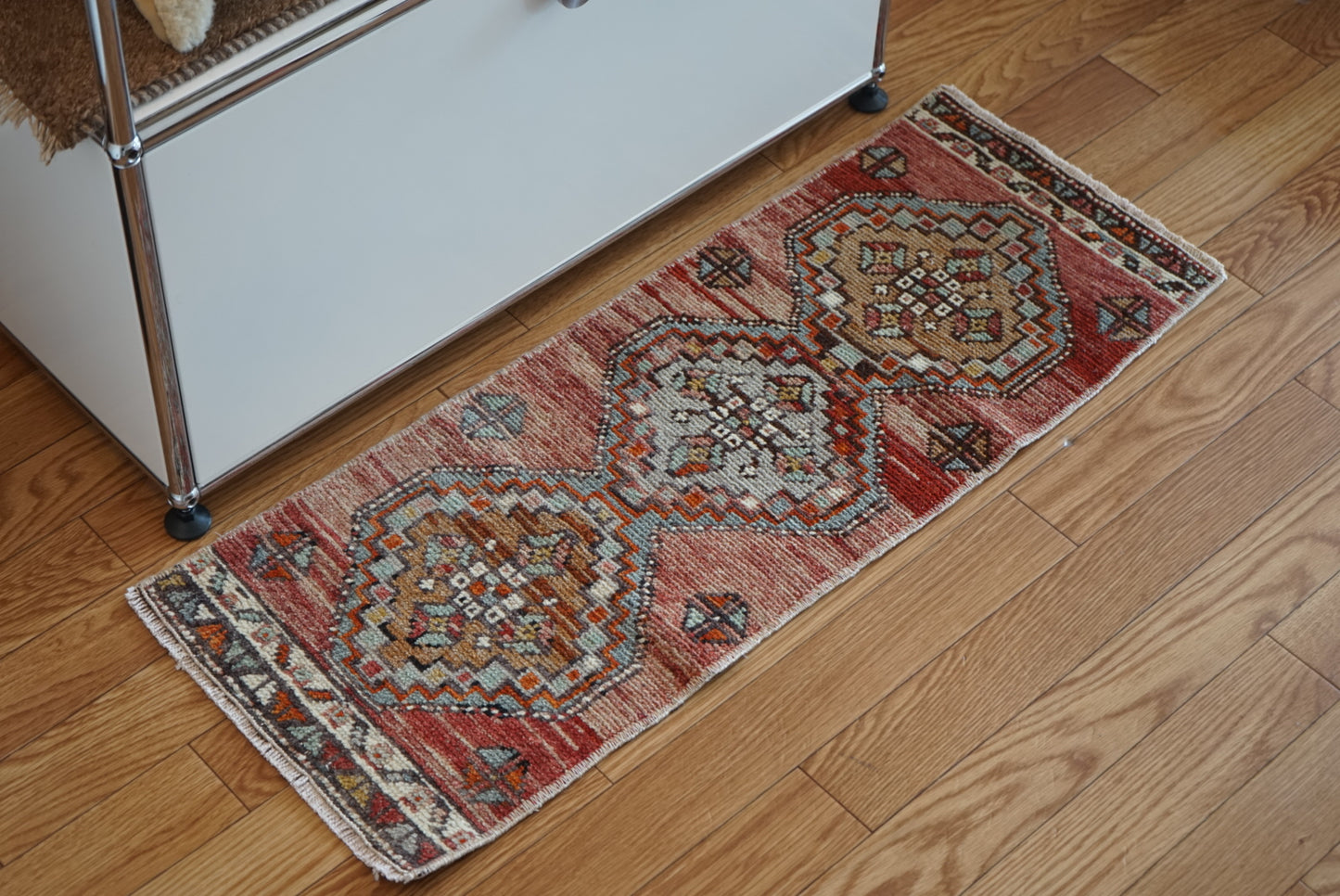 Türkiye Old Oushak Pink , Blue 1970年代 88 × 34 cm No.TR25424