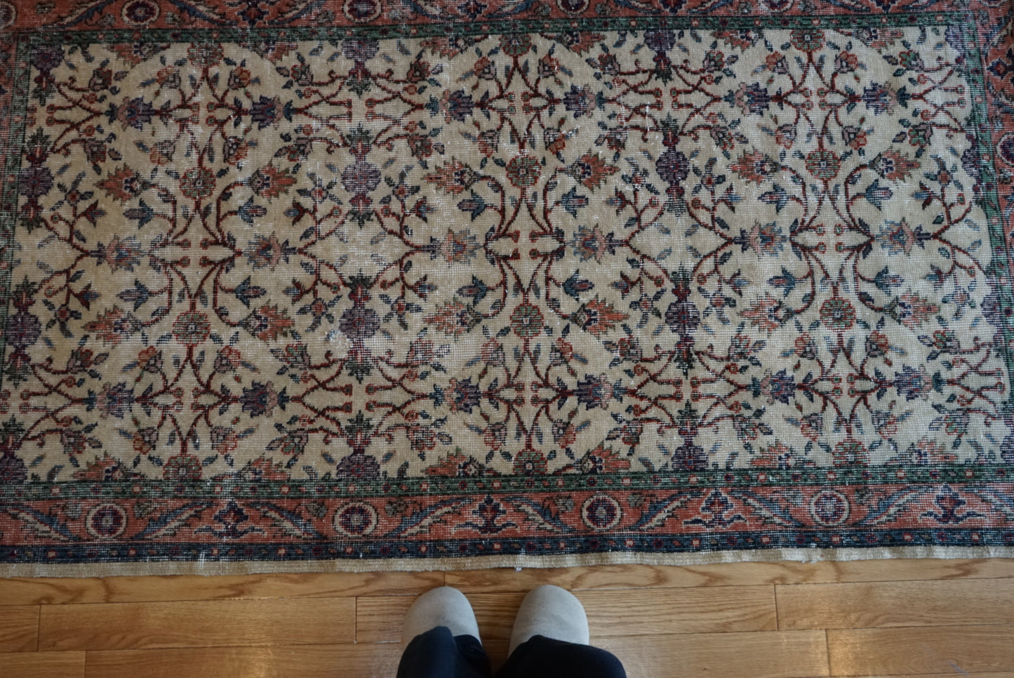 Türkiye Old Isparta Beige , Green , Salmon Pink Floral 1970年代 203 × 113 cm No.TR25438