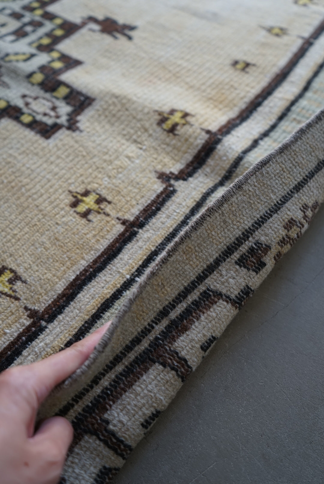 Türkiye Old Isparta Yellow Beige 1970年代 248 × 149 cm No.TR25229