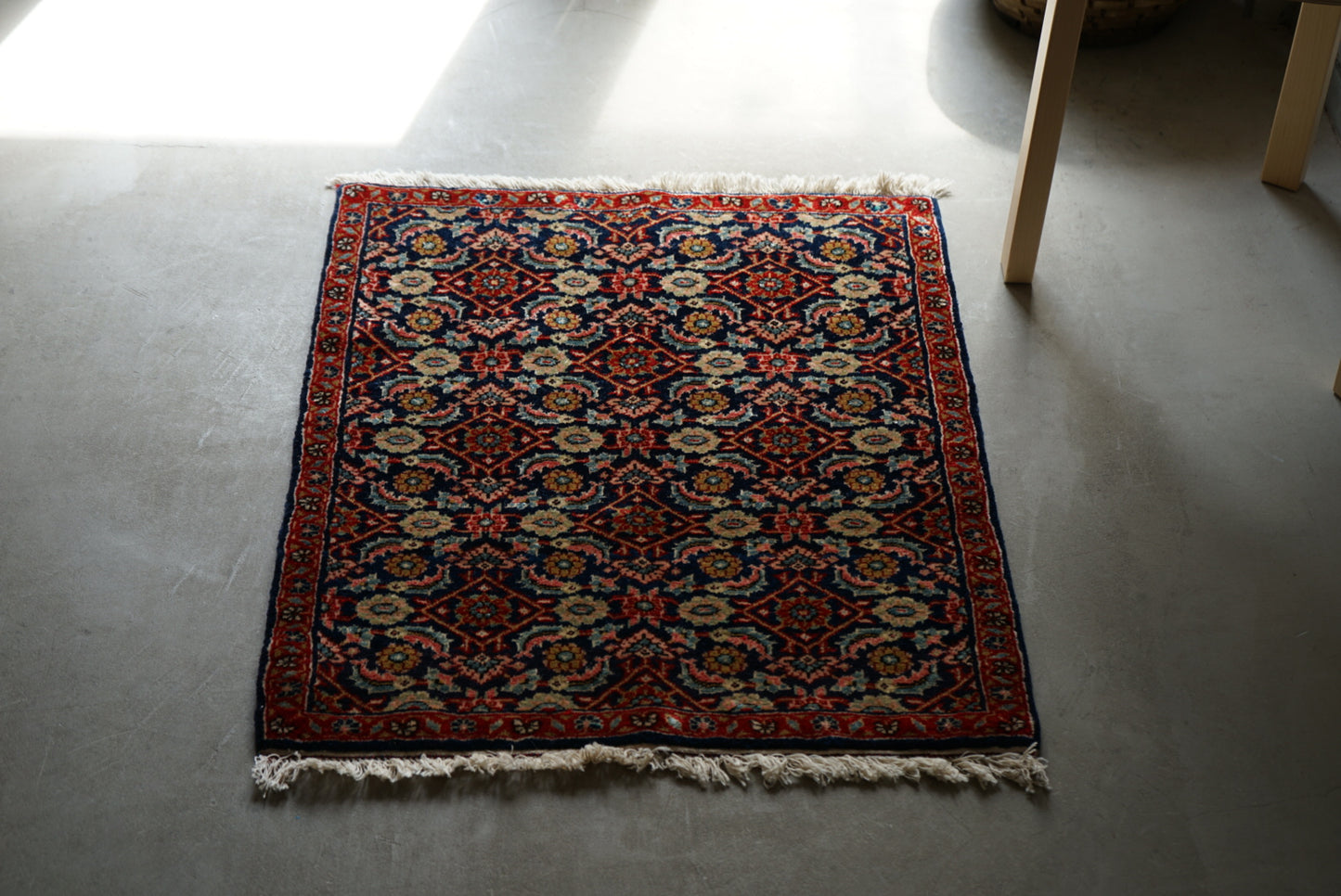 店頭販売 IRAN ANTIQUE BIJAR RIZ MAHI 1900年代 76×62cm