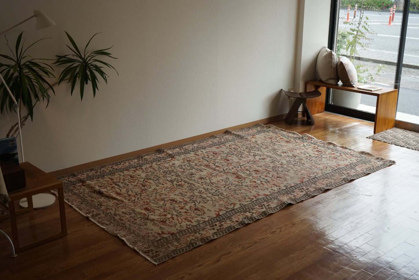 Türkiye Old Kayseri Olive , Beige Flower 1970年代 270 × 169 cm No.TR25389