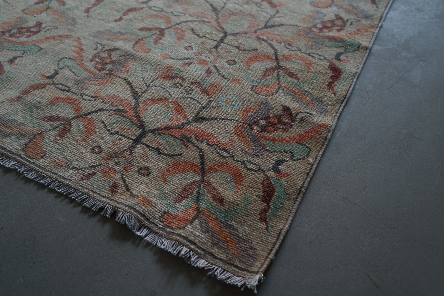 Türkiye Old Isparta Beige Floral 1970年代 218 × 136 cm No.TR25267
