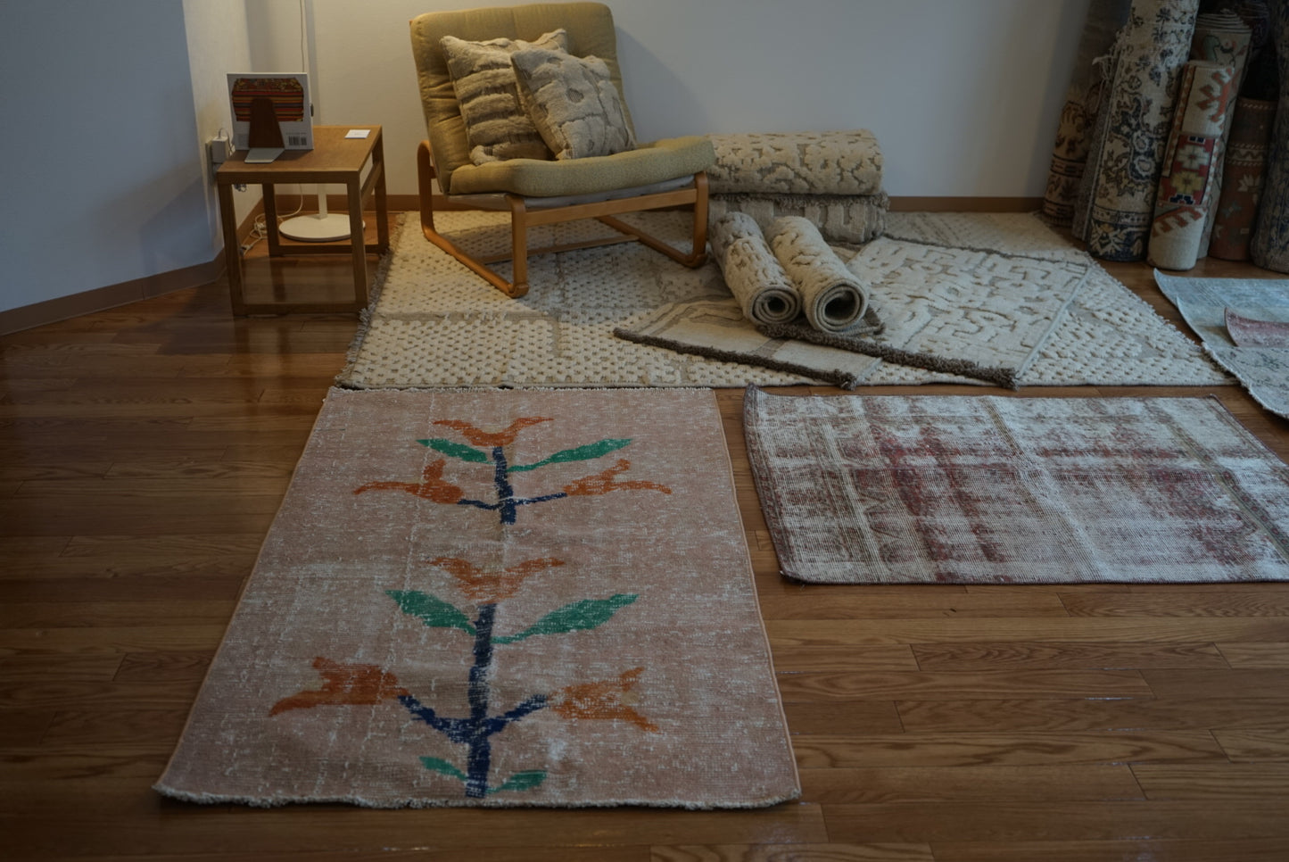 Türkiye Old Oushak Flower 1970年代 137 × 86 cm No.TR25372
