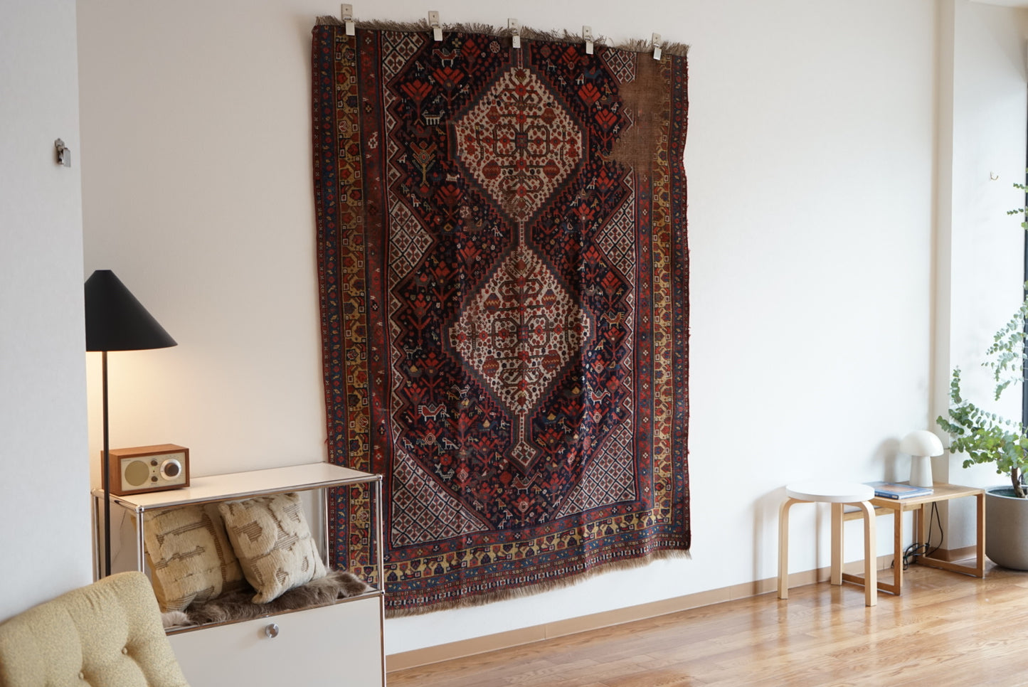 店頭販売 IRAN ANTIQUE SHIRAZ KHAMSEH BAHARLO 1820-1840年代 191 × 155 cm