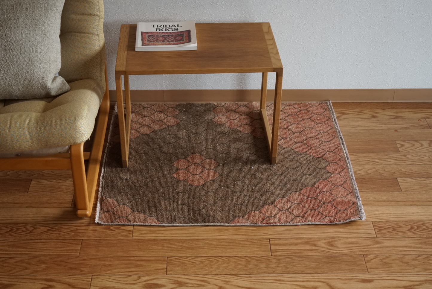 Türkiye Old Oushak Pink , Glay Diamond Hexagon 1970年代 84 × 73 cm No.TR25497 / 国内送料無料