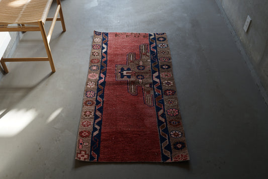 Türkiye Old Oushak Salmon Pink , Navy Runner 1970年代 133.5 × 68 cm No.TR25295