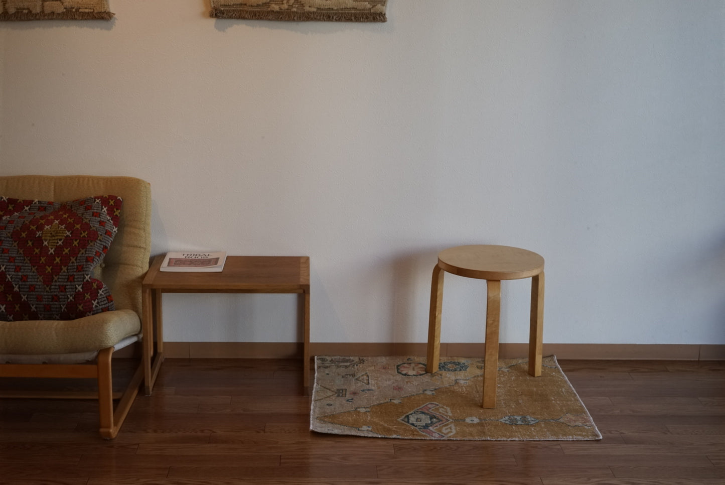Türkiye Old Oushak Beige , Brass 1970年代 85 × 70 cm No.TR25479 / 国内送料無料
