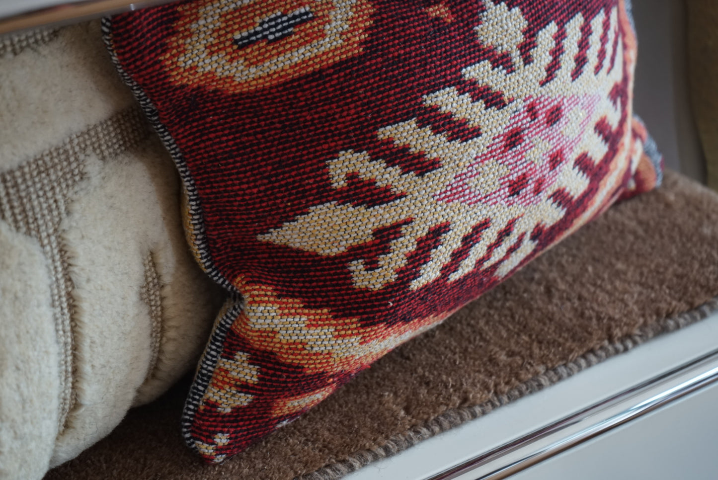 Türkiye Old Kilim Cushion Cover 表 Red / 裏 Yellow 49 × 39 cm No.TR25394