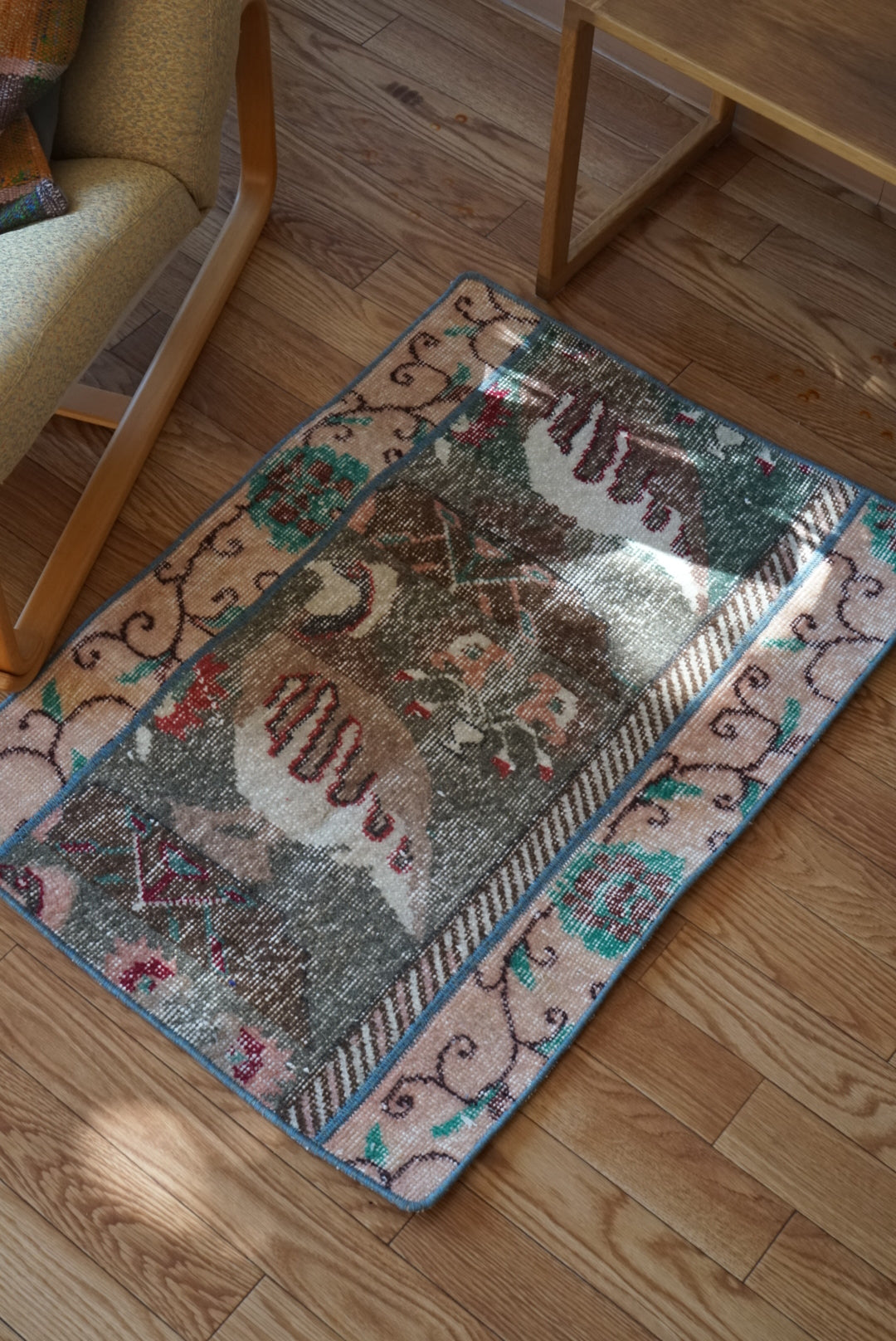 Türkiye Old Oushak Bird Motif Patchwork 1960年代 82.5 × 59 cm No.TR25466