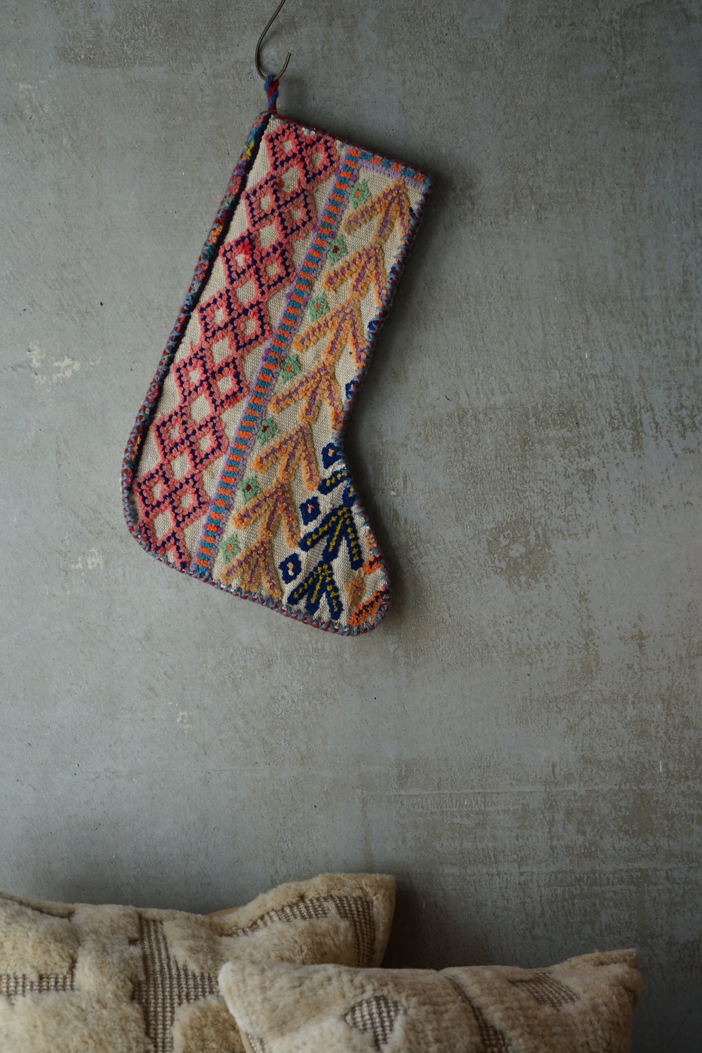 IRAN OLD-ANTIQUE CHRISTMAS SANTA SOCKS 39 × 25 cm NO.41