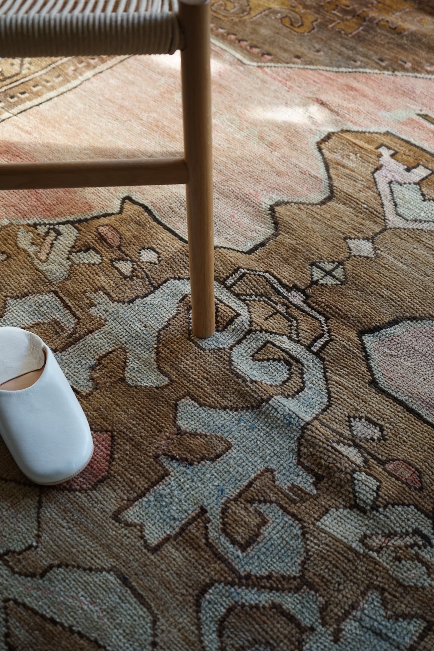 TURKEY OLD OUSHAK SALMON PINK 1970年代 286 × 162 cm No.TR25197