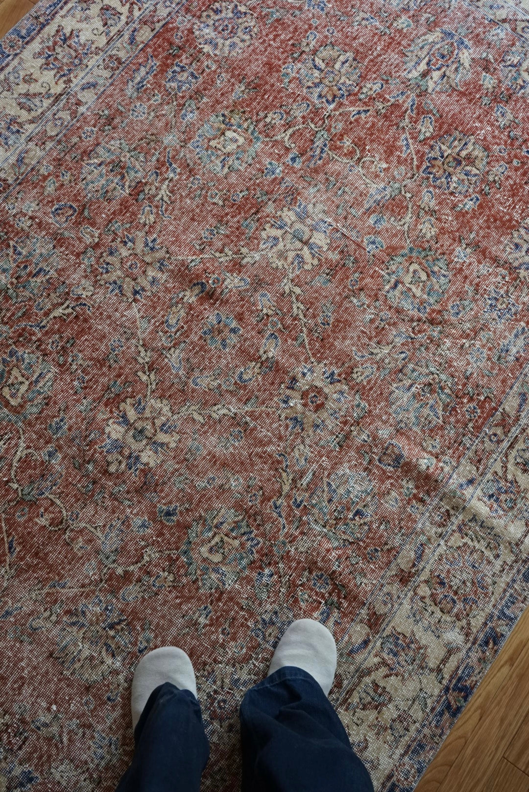 Türkiye Old Isparta Red , Blue Flower Medallion 1970年代 272.5 × 176.5 cm No.TR25508 / 国内送料無料・羊毛手織り絨毯