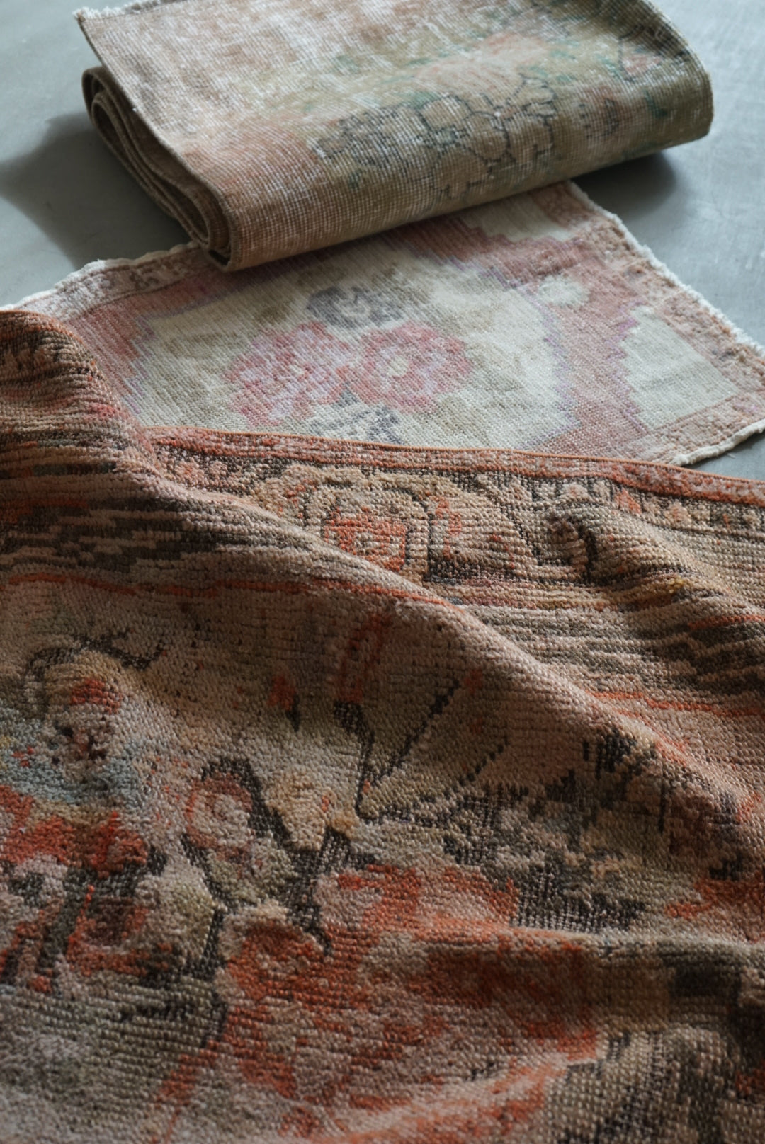 TURKEY OLD ISPARTA ROSE FLOWER 1950-1960年代 161 × 107.5 cm No.TR25129