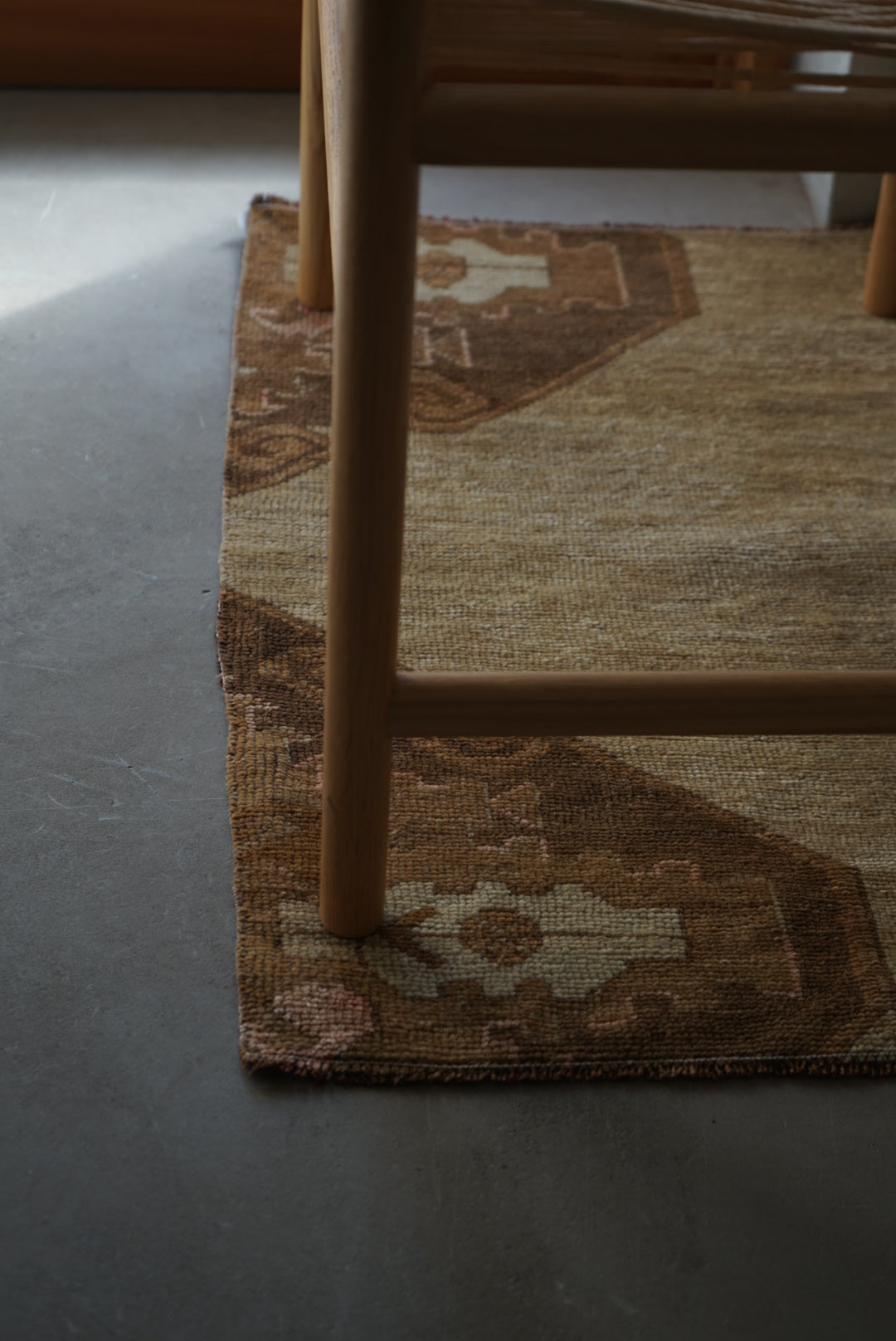 Türkiye Old Oushak Camel Beige 77 × 45 cm No.TR25304