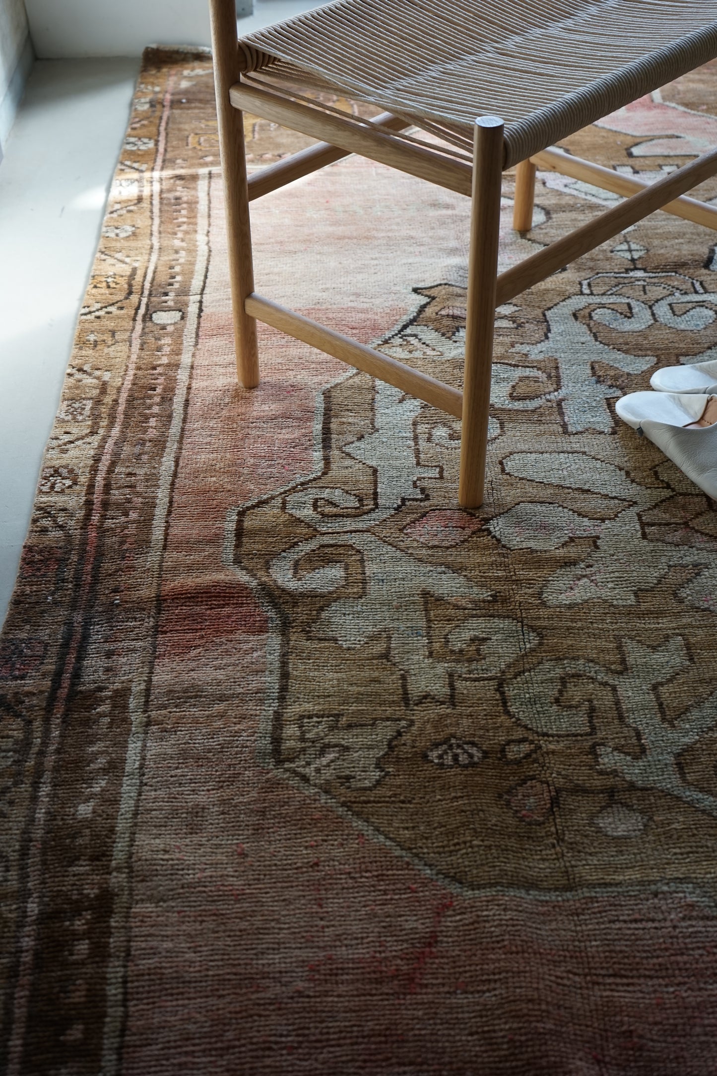 TURKEY OLD OUSHAK SALMON PINK 1970年代 286 × 162 cm No.TR25197