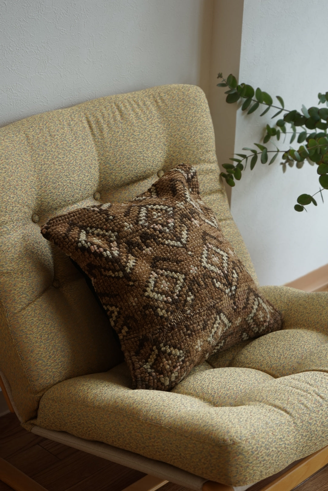 Türkiye Old Cushion Cover Brown Flower 40 × 40 cm No.TR25444