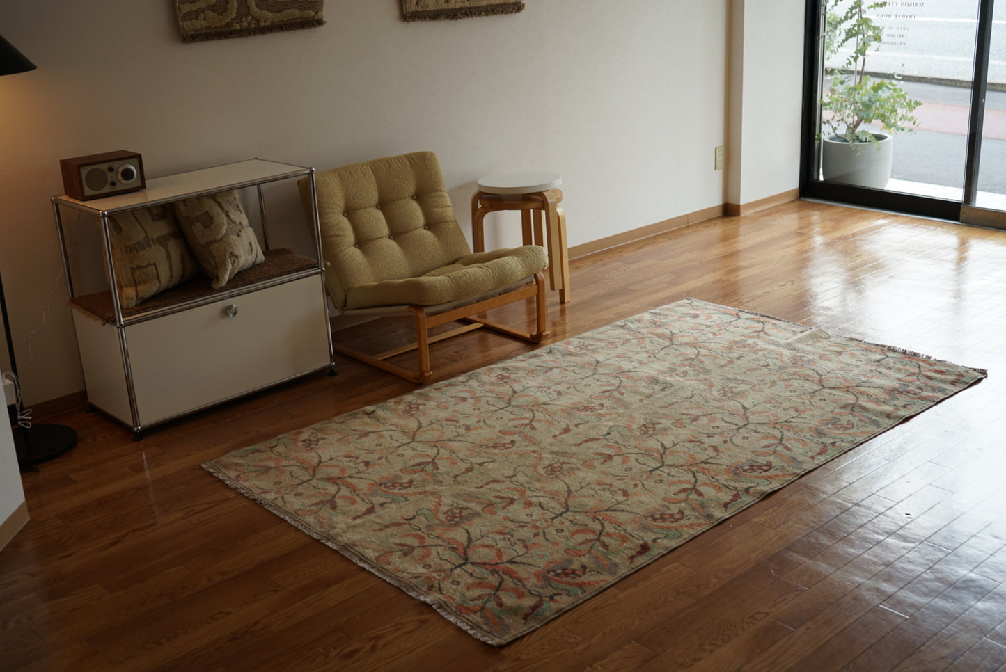 Türkiye Old Isparta Beige Floral 1970年代 218 × 136 cm No.TR25267