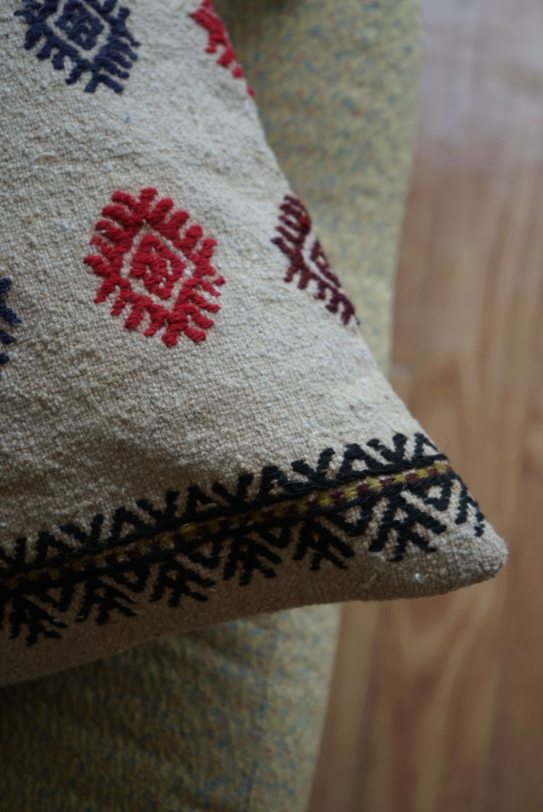 Türkiye Old Kilim Cushion Cover Beige Colorful 40 × 40 cm No.TR25443