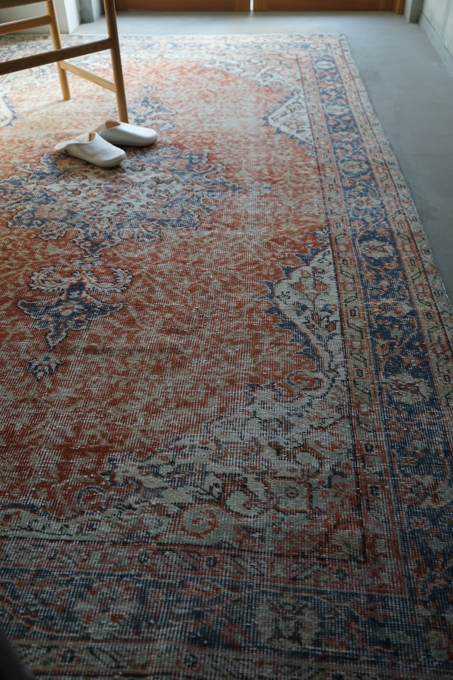 TURKEY OLD ISPARTA ORANGE 1970年代 272 × 161 cm No.TR25198