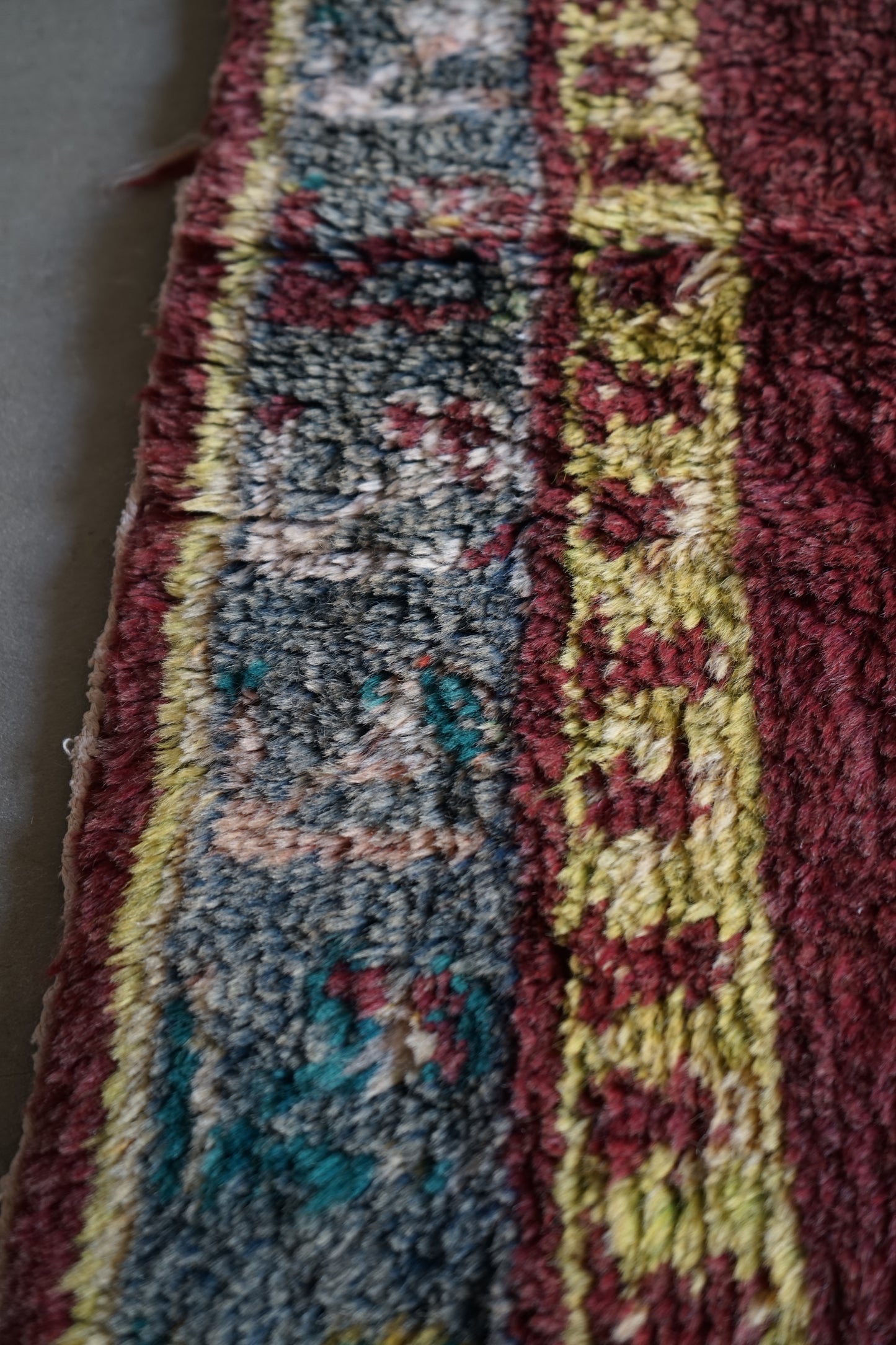 TRIBAL RUG TURKEY OLD OUSHAK 1965年代 154 × 133 cm No.TR25193