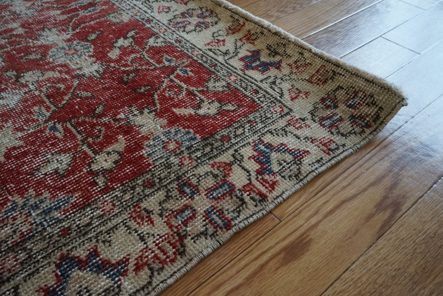 Türkiye Old Isparta Red Floral 1970年代 195 × 107.5 cm No.TR25437