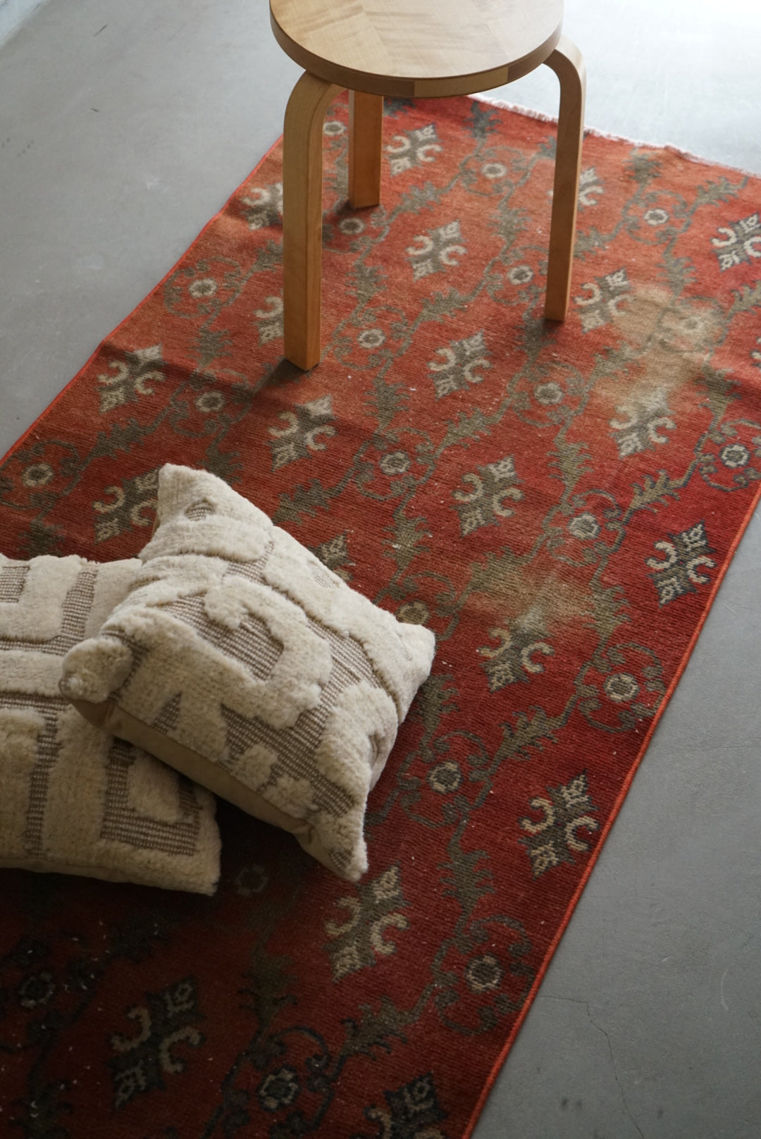 TURKEY OLD ISPARTA BLOOD ORANGE 1970年代 172 × 86 cm No.TR25150