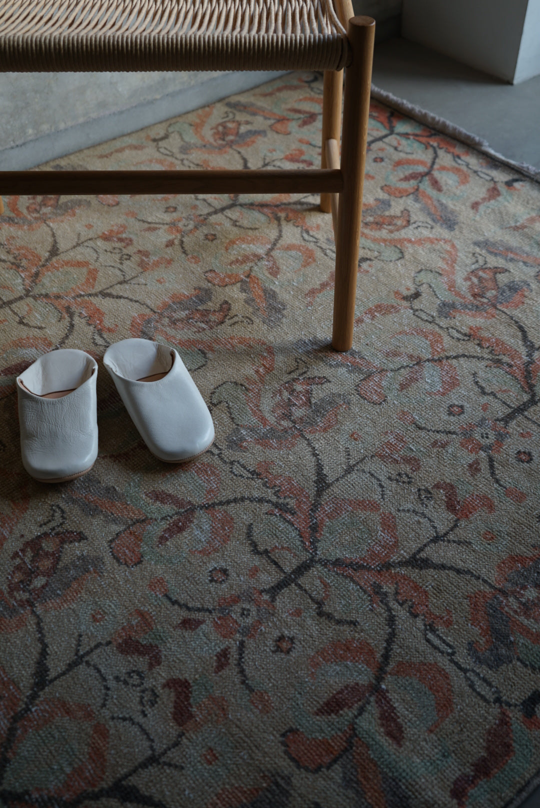 Türkiye Old Isparta Beige Floral 1970年代 218 × 136 cm No.TR25267