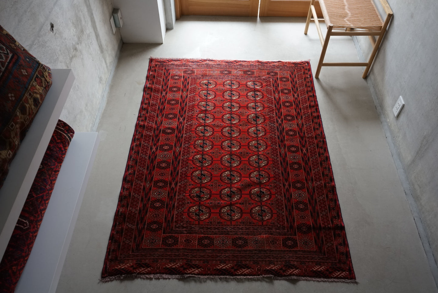 AFGHANISTAN OLD TURKMEN 1960年代 171 × 129 cm / 6'6" × 4'0" ft