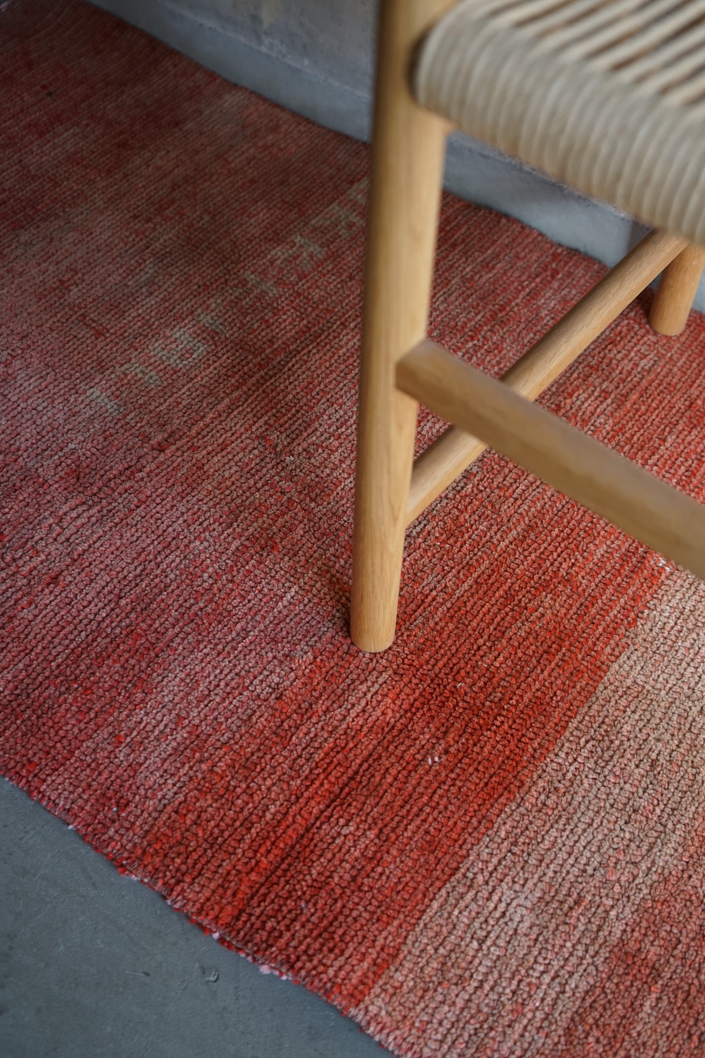 TURKEY OLD OUSHAK SALMON PINK RUNNER 1970年代 148 × 60 cm No.TR25204