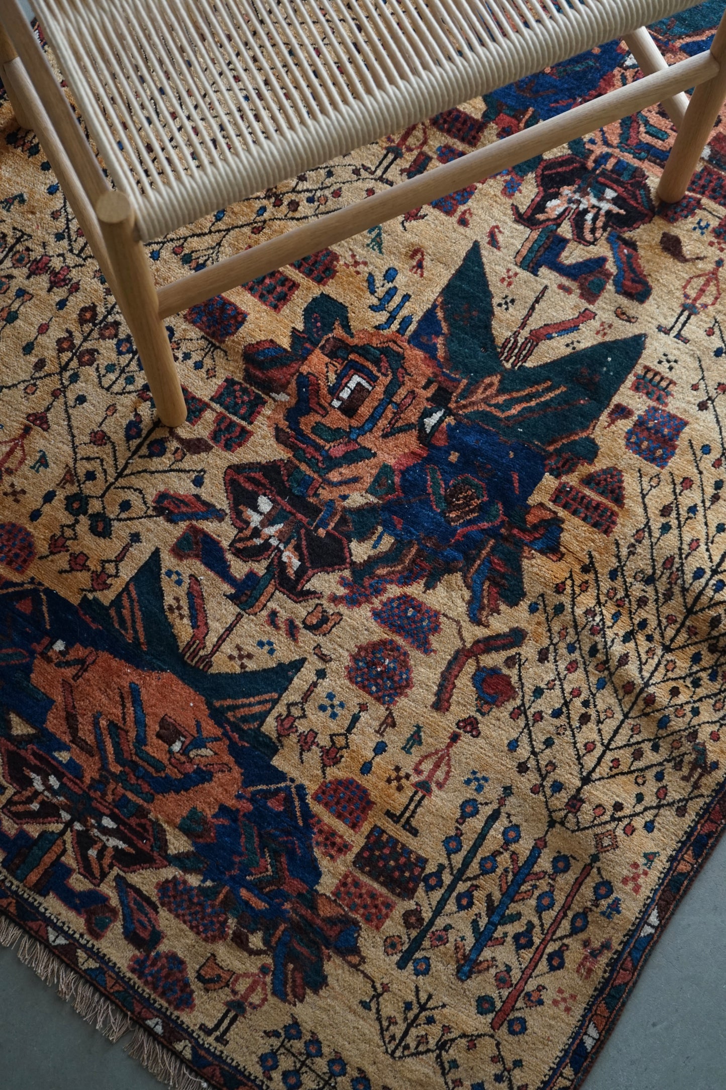 店頭販売 IRAN ANTIQUE QASHQAI SHIRAZ NEYRIZ 1770年代 114 × 129 cm