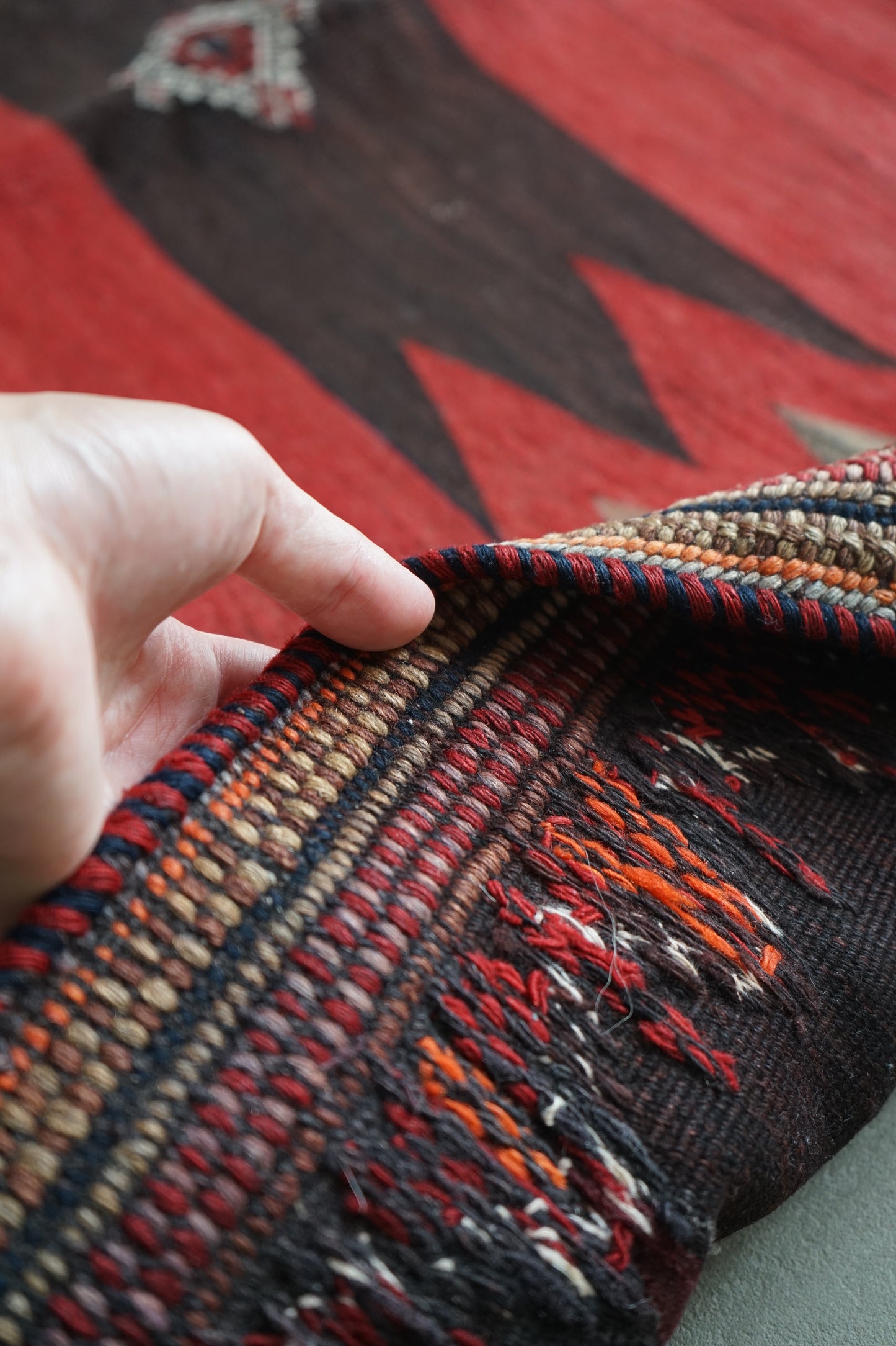 IRAN ANTIQUE AFSHAR TABLECLOTH 1840年代 129 × 126.5 cm