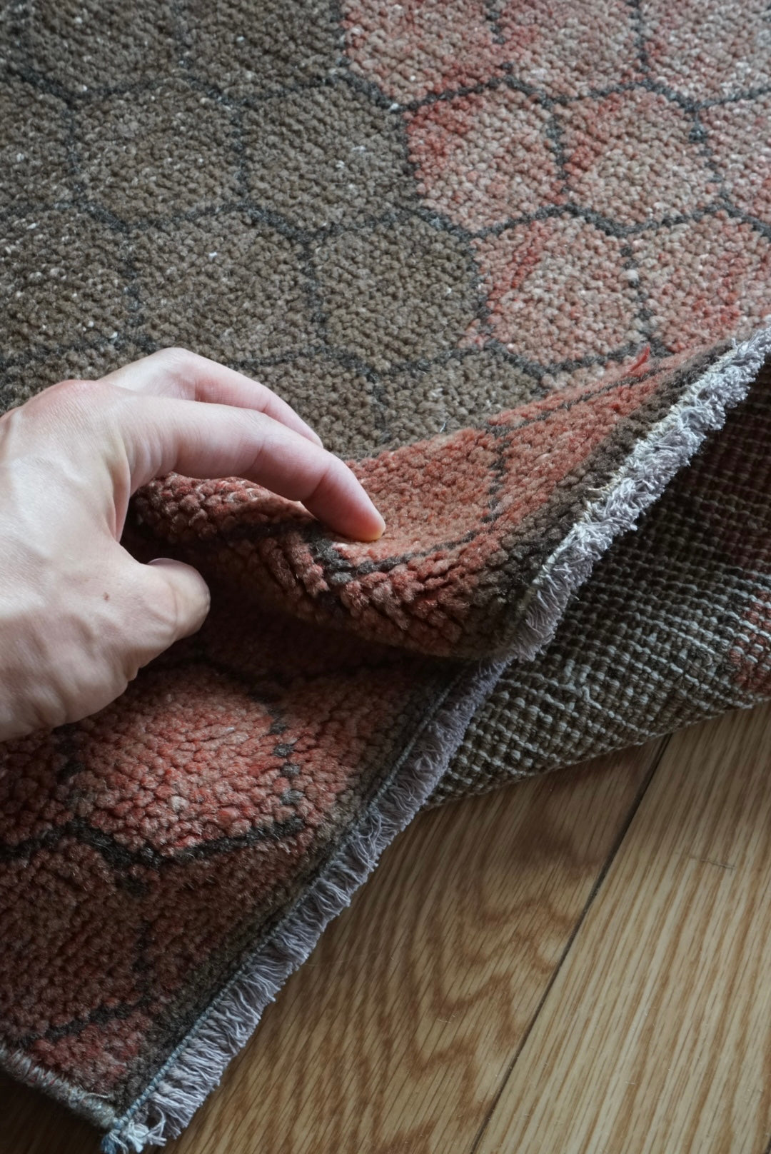 Türkiye Old Oushak Pink , Glay Diamond Hexagon 1970年代 84 × 73 cm No.TR25497 / 国内送料無料