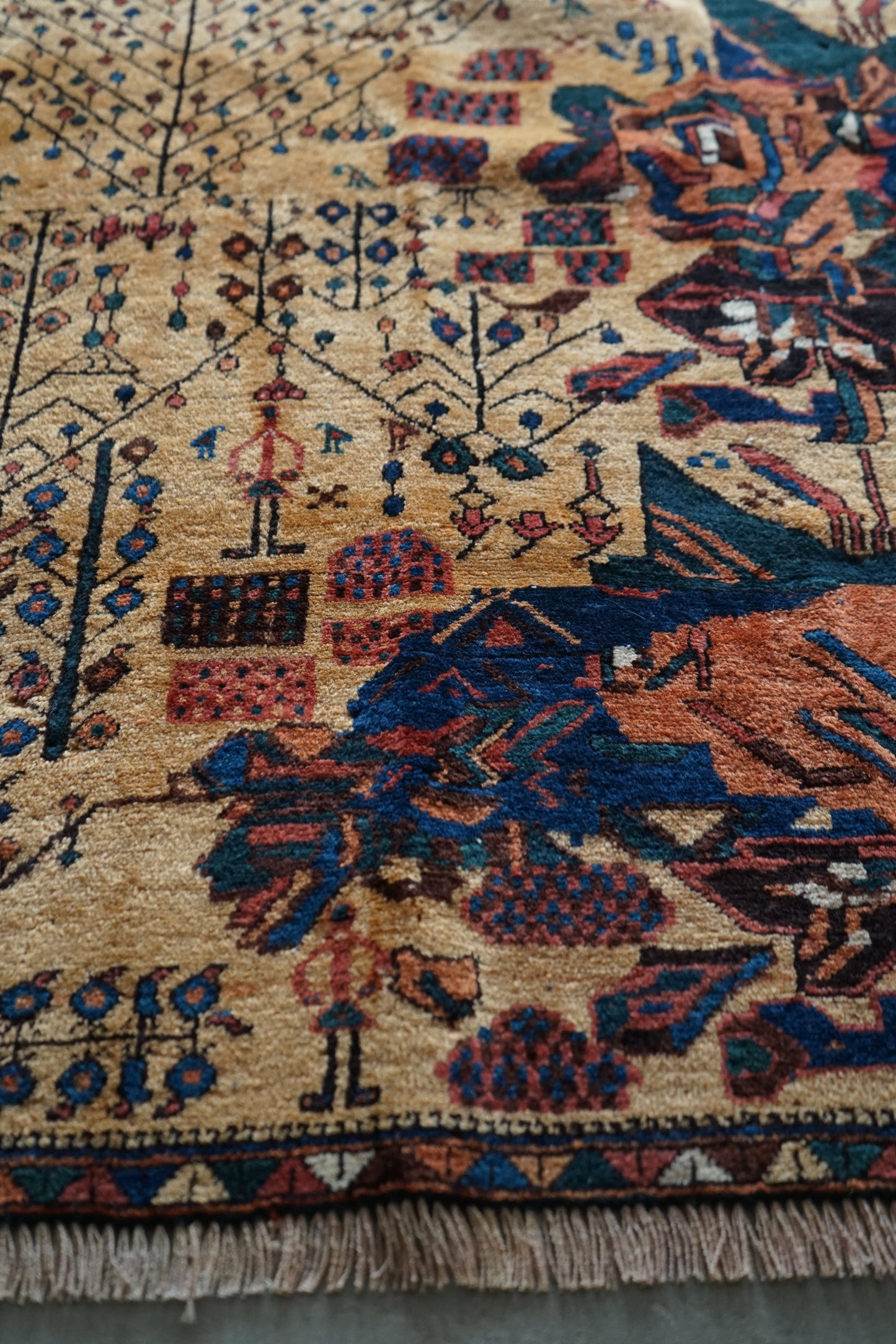 店頭販売 IRAN ANTIQUE QASHQAI SHIRAZ NEYRIZ 1770年代 114 × 129 cm