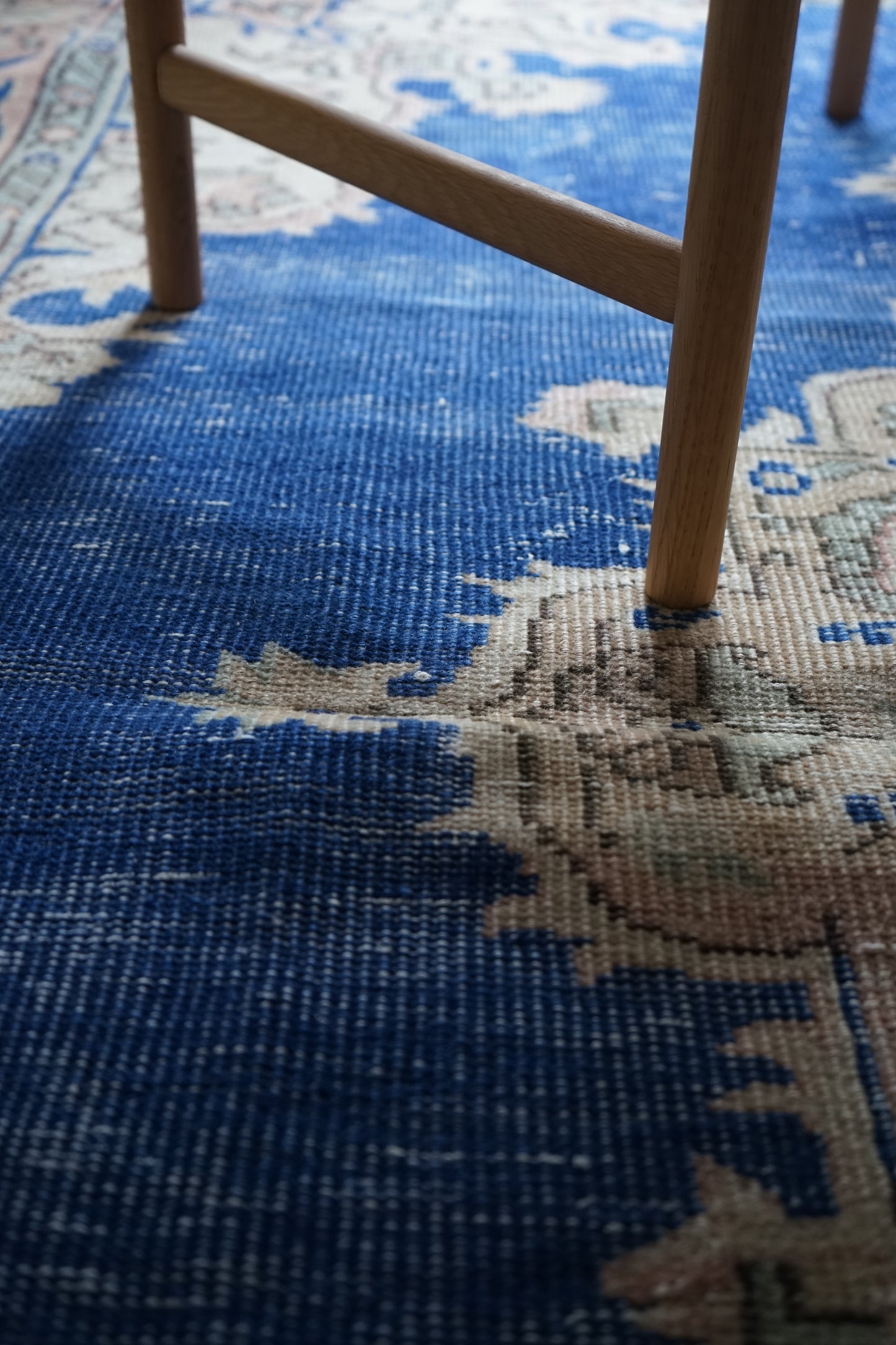 TURKEY OLD ISPARTA BLUE 1970年代 236 × 163 cm No.TR25205