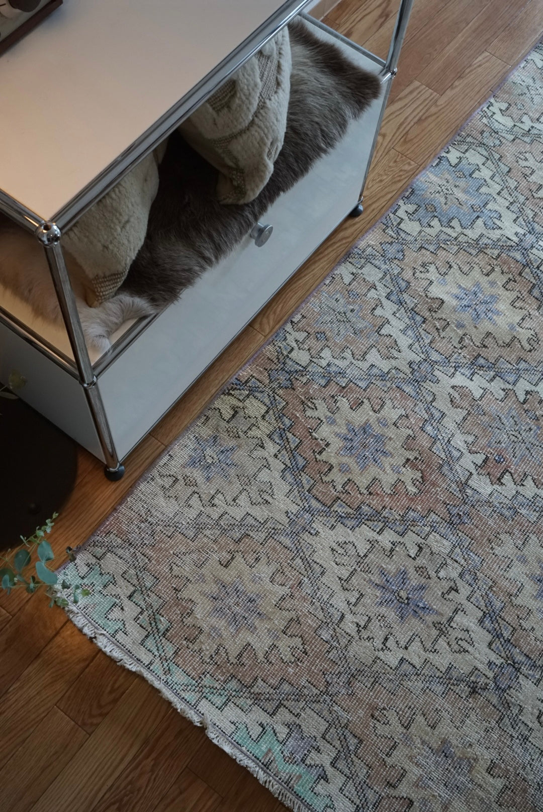 Türkiye Old Isparta Runner Beige , Blue Mix 1970年代 229 × 98 cm No.TR25471