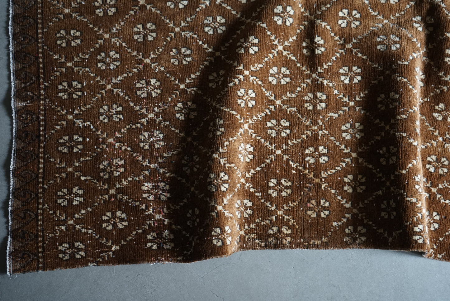 Türkiye Old Oushak Brown Patchwork 1980年代 158 × 87 cm No.TR25311