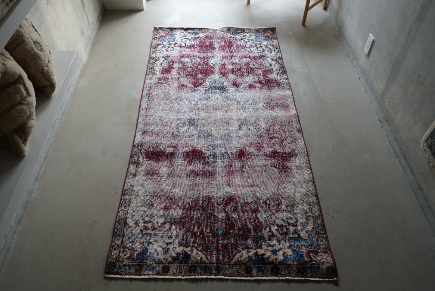 Türkiye Old Isparta Wine Red 1970年代 202 × 99 cm No.TR25254