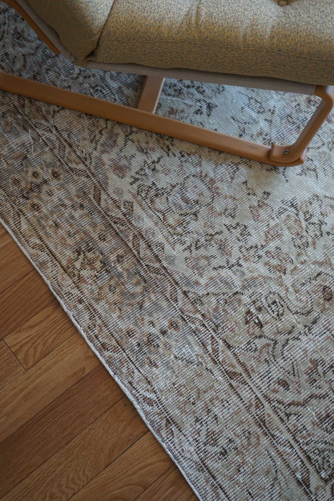 Türkiye Old Isparta Medallion Sweet Beige 1960年代 262.5 × 159.5 cm No.TR25401