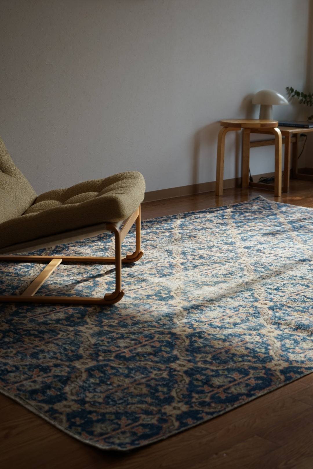 Türkiye Old Isparta Blue 1970年代 255 × 176.5 cm No.TR25434