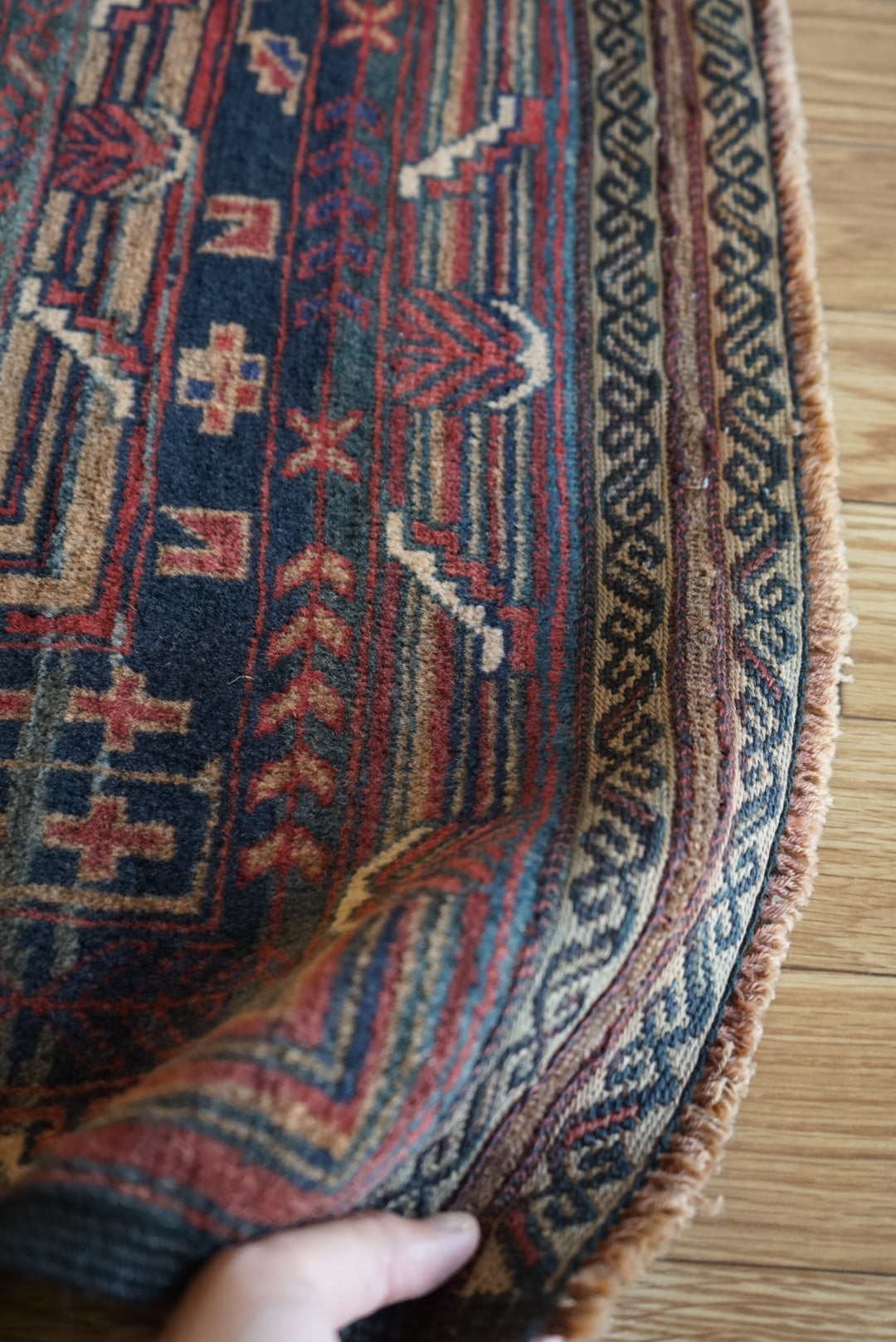 Afghanistan Vintage Baluch Navy Tribal Design 1980年代 208 × 130 cm No.AF2525