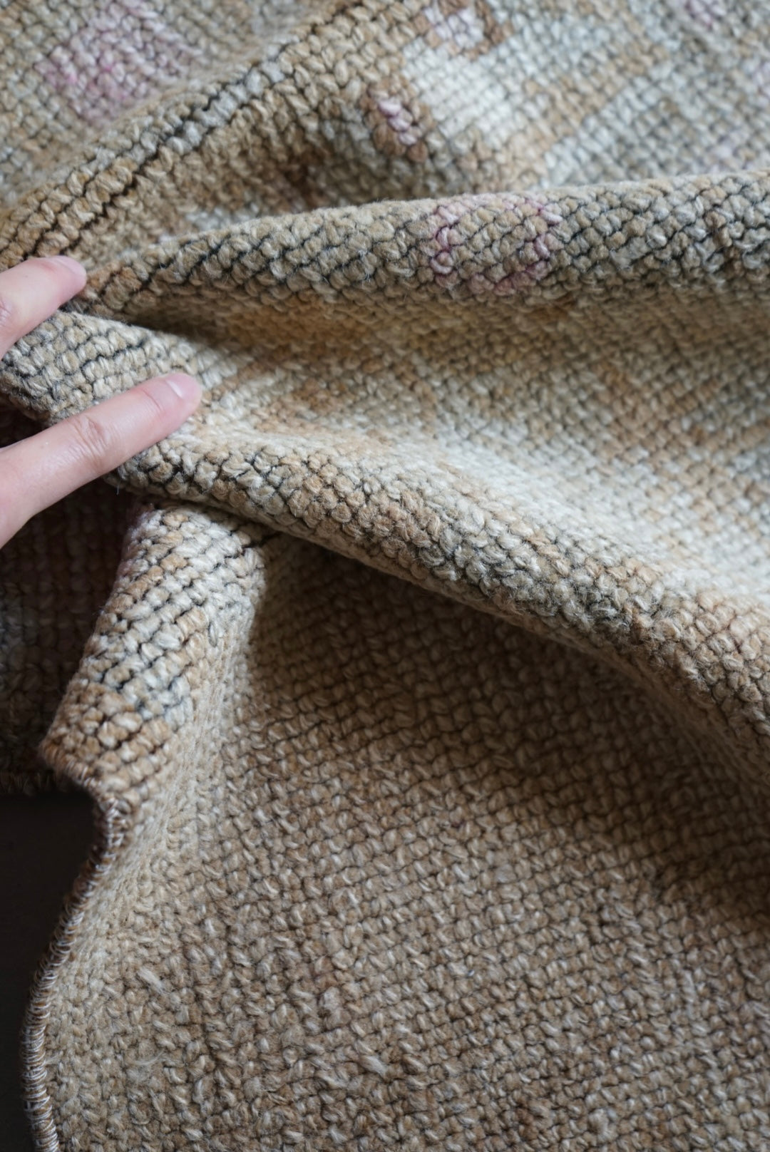 Türkiye Old Oushak Beige Medallion Flower Small size 1970年代 129 × 106 cm No.TR25238