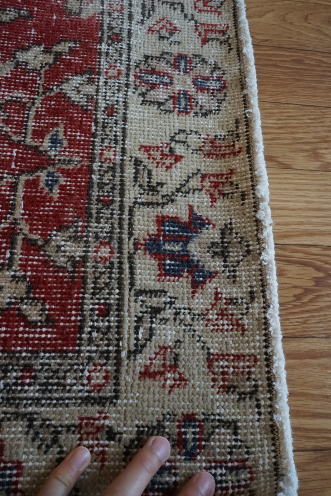 Türkiye Old Isparta Red Floral 1970年代 195 × 107.5 cm No.TR25437